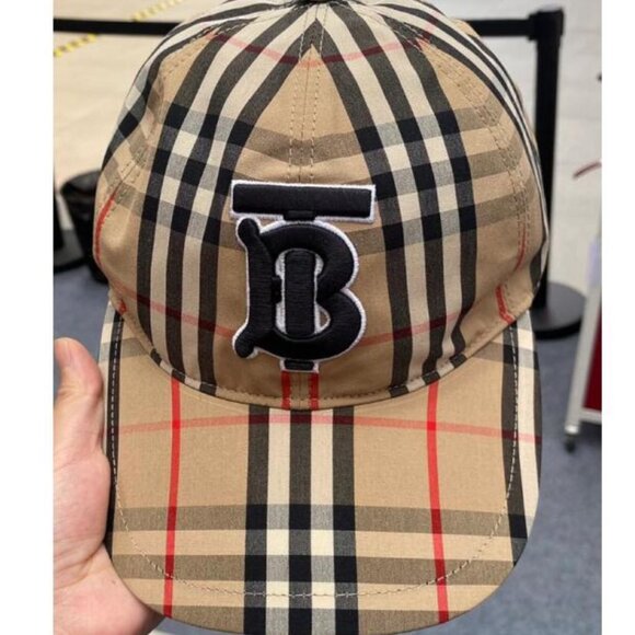 NWT Authentic Burberry TARTAN EMBROIDERED LOGO CAP - unisex - Picture 4 of 8